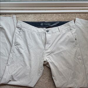 Vuori Men's Light Khaki Chinos